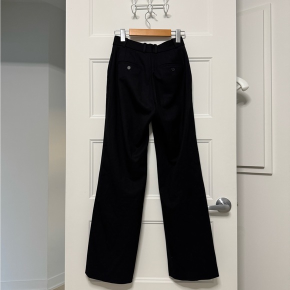 Aritzia - Babaton Agency Trousers - Picture 2 of 3